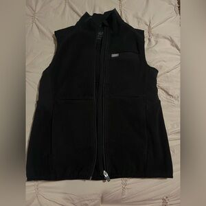 FIGS Women’s Black On-Shift Fleece Vest